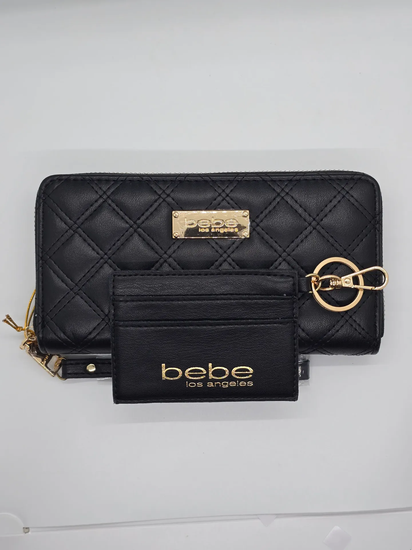 Bebe LA. Billetera y tarjetero