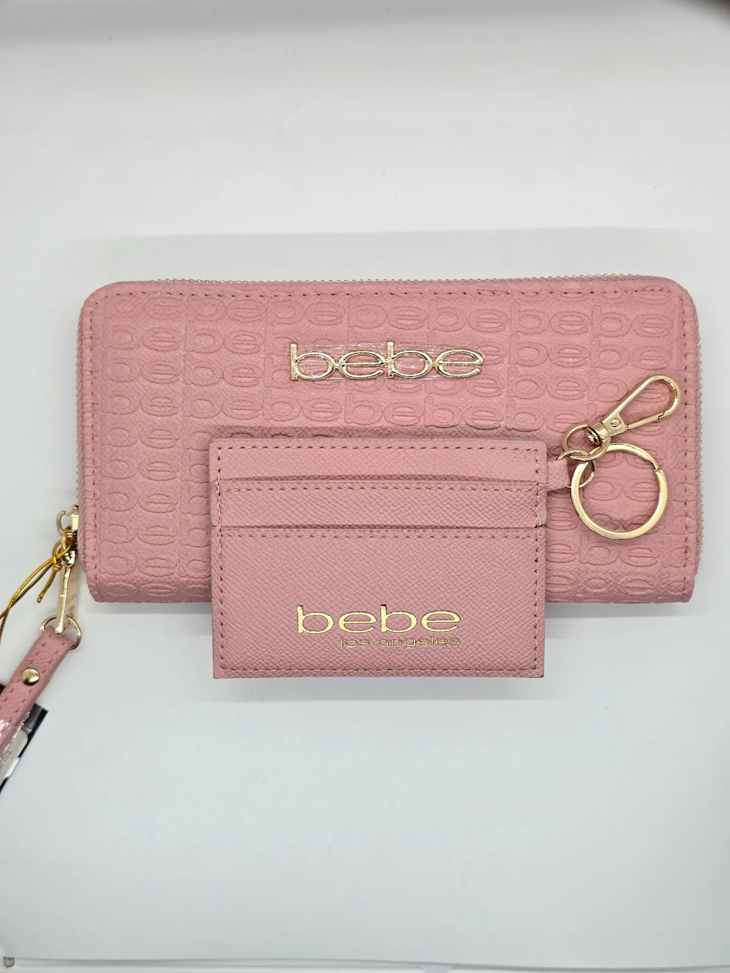 Bebe LA. Billetera y Tarjetero