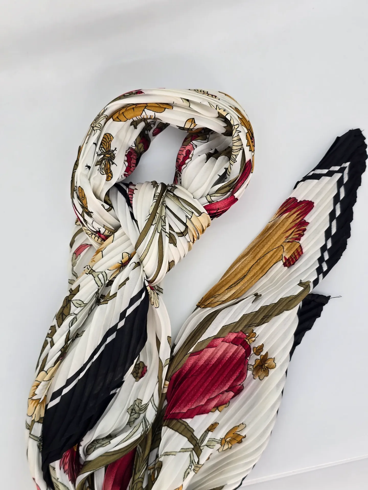 Pañuelo mujer plisado 35x35 pulg.